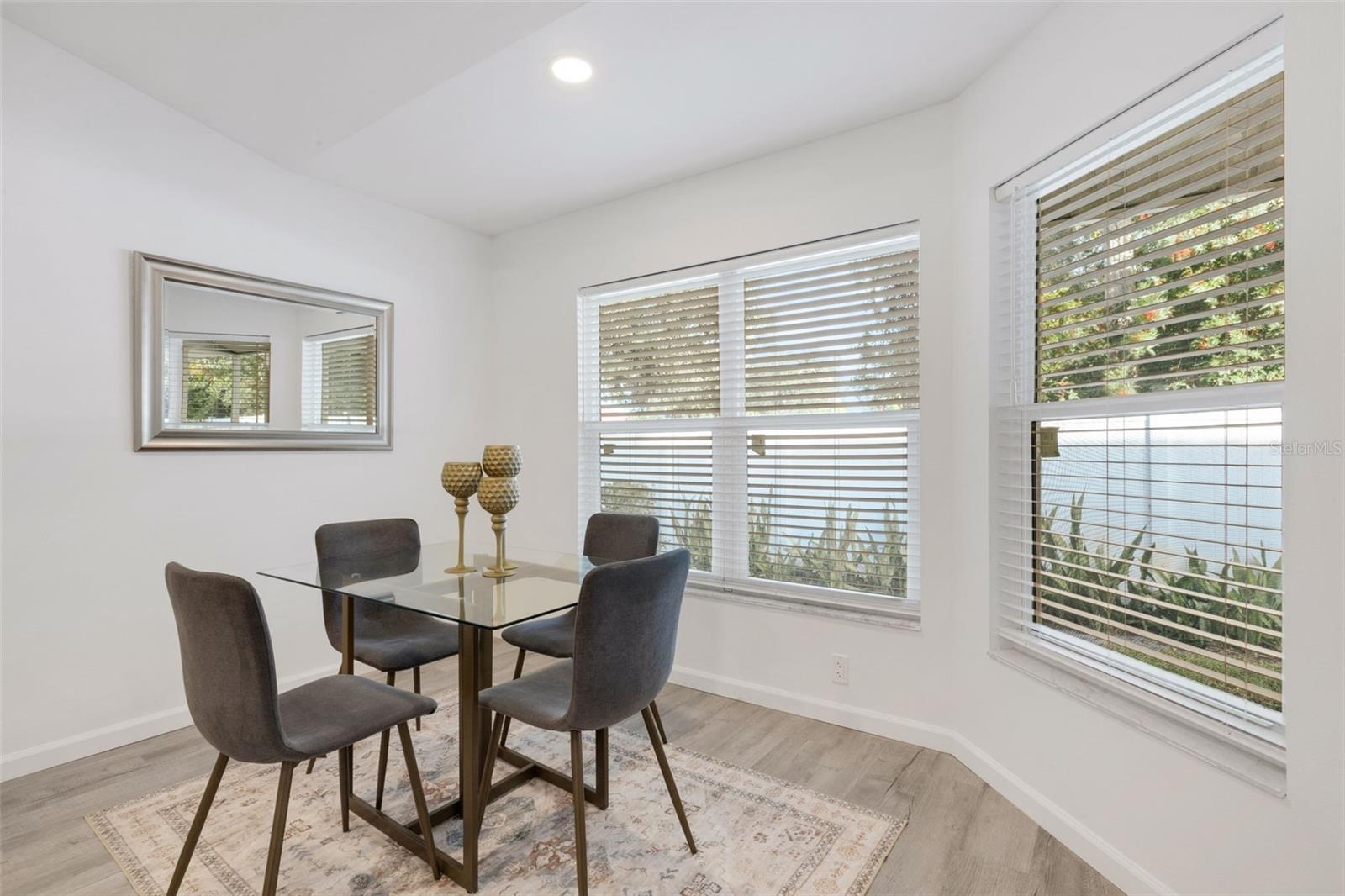 Image 13 of 38 For 606 Marcus Street 26