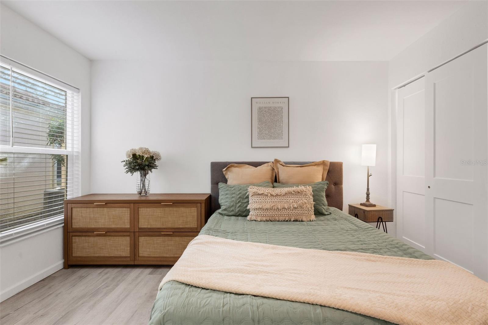 Image 30 of 38 For 606 Marcus Street 26