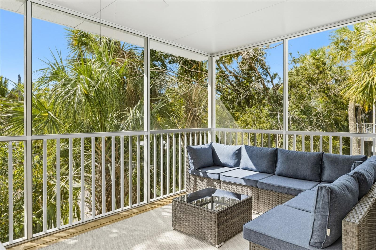 Image 11 of 28 For 6250 Holmes Boulevard 47