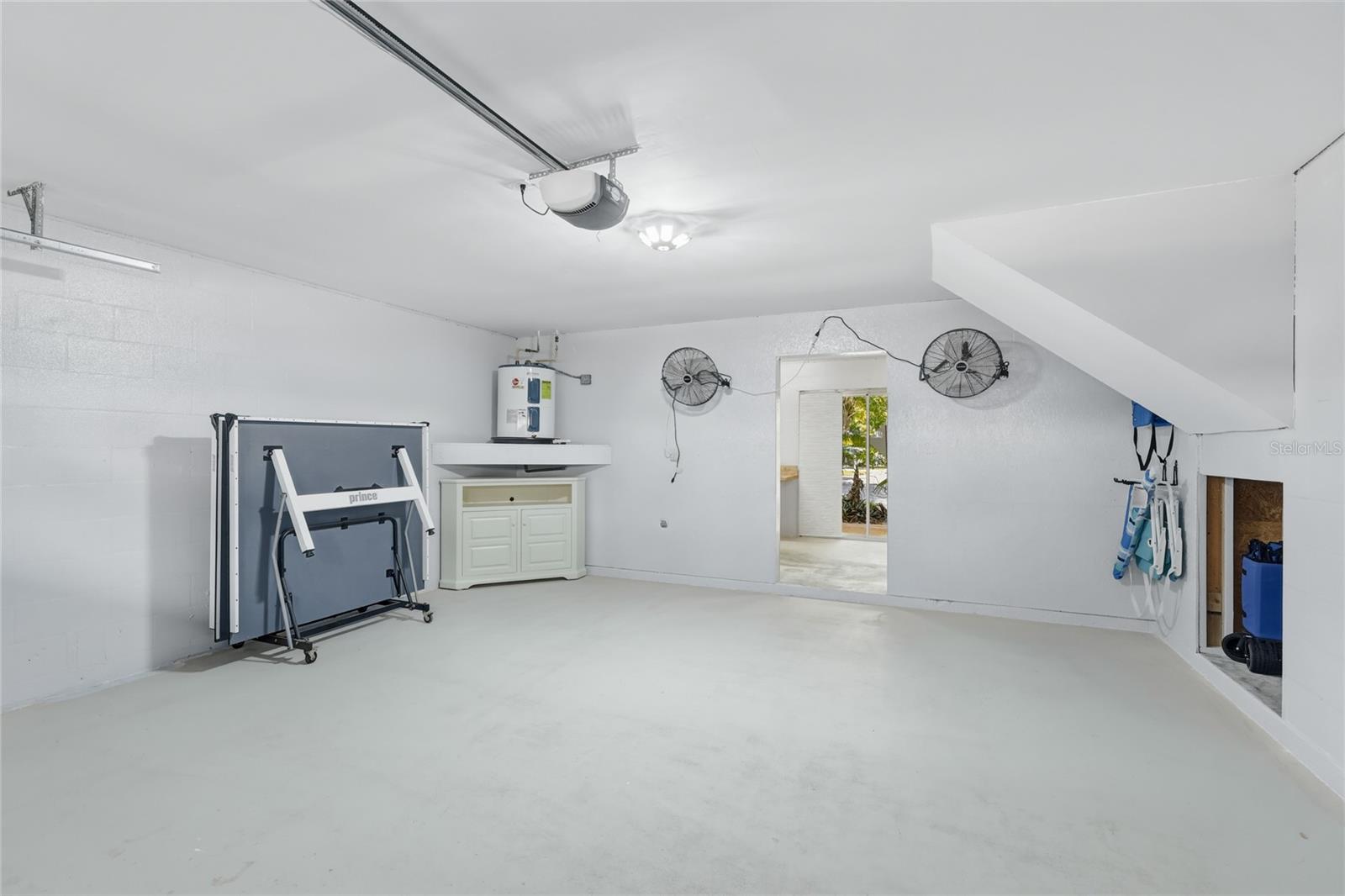 Image 26 of 28 For 6250 Holmes Boulevard 47