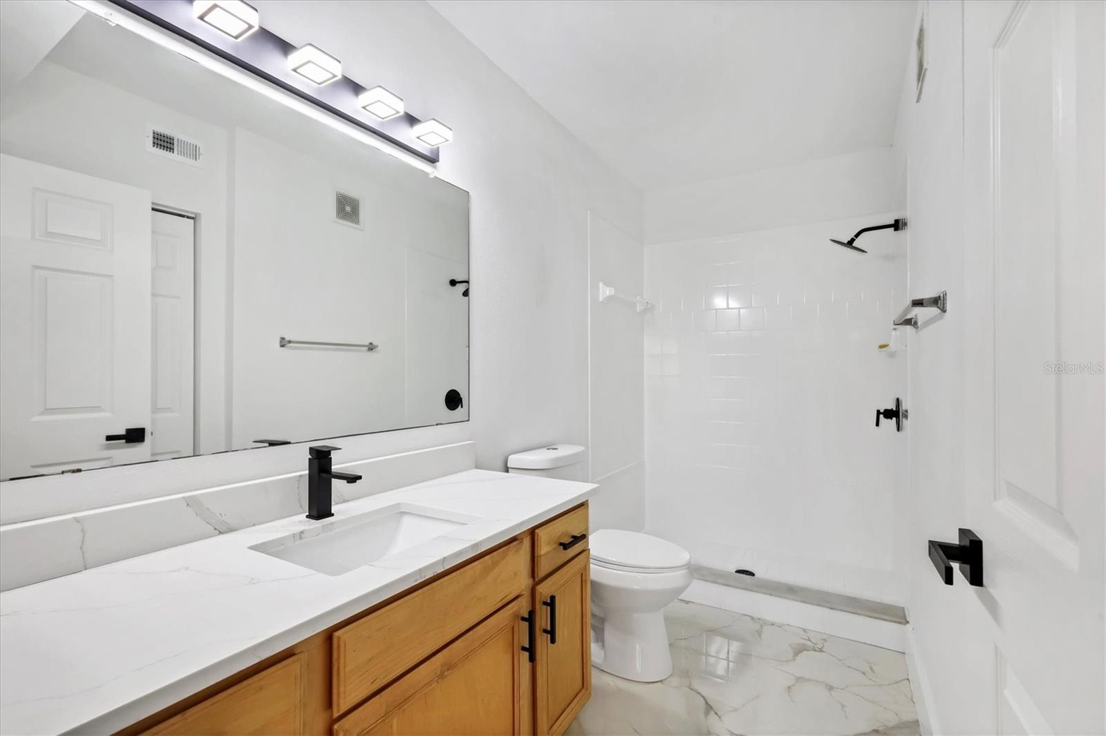 Image 20 of 51 For 1155 Villagio Circle 205