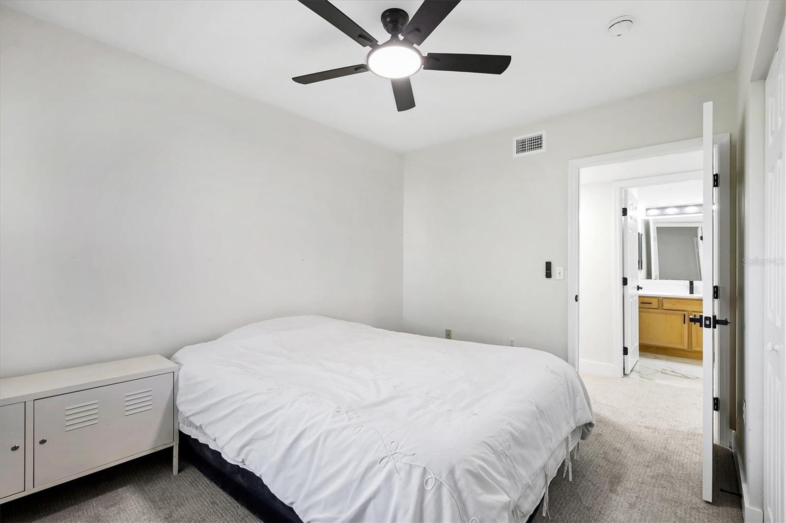 Image 25 of 51 For 1155 Villagio Circle 205