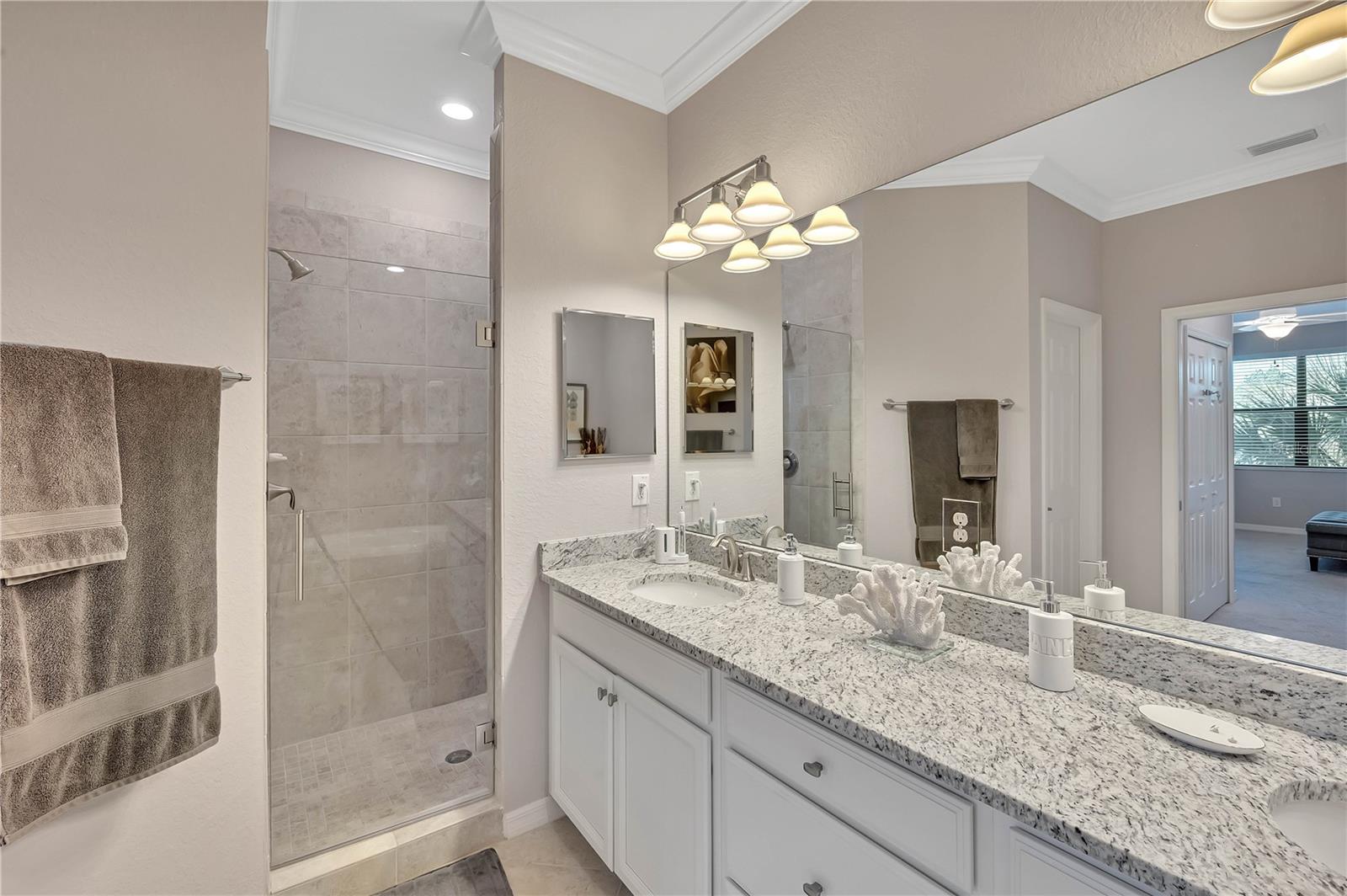 Image 19 of 63 For 5815 Wake Forest Run 103