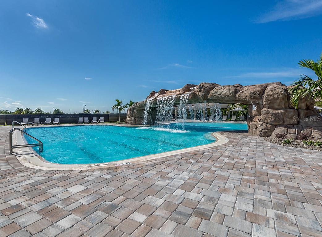 Image 44 of 63 For 5815 Wake Forest Run 103