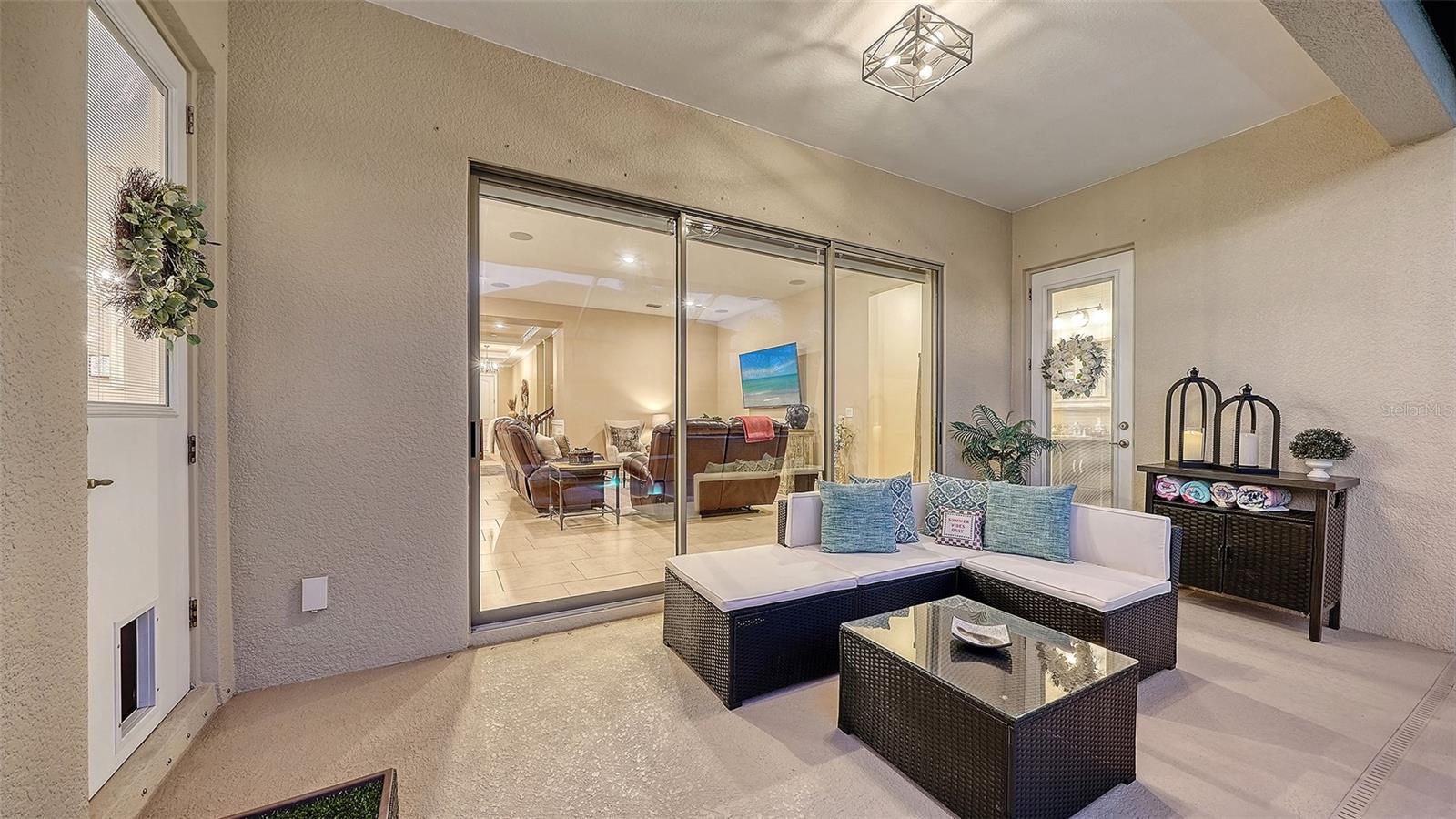 Image 11 of 67 For 13071 Utopia Loop