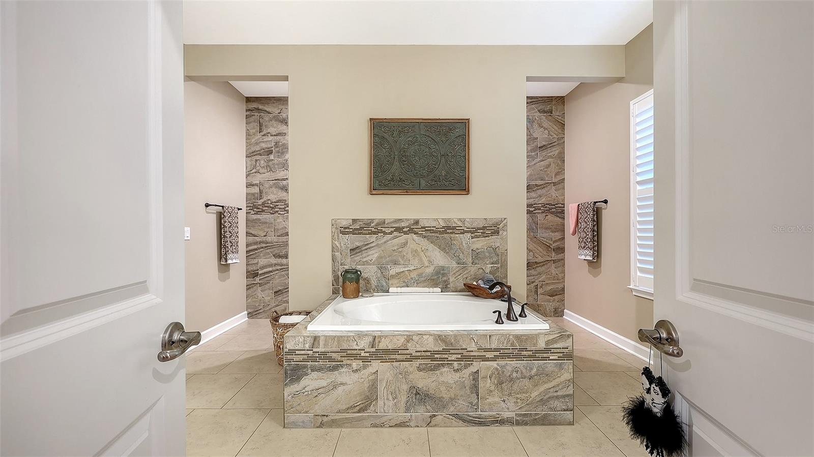 Image 31 of 67 For 13071 Utopia Loop