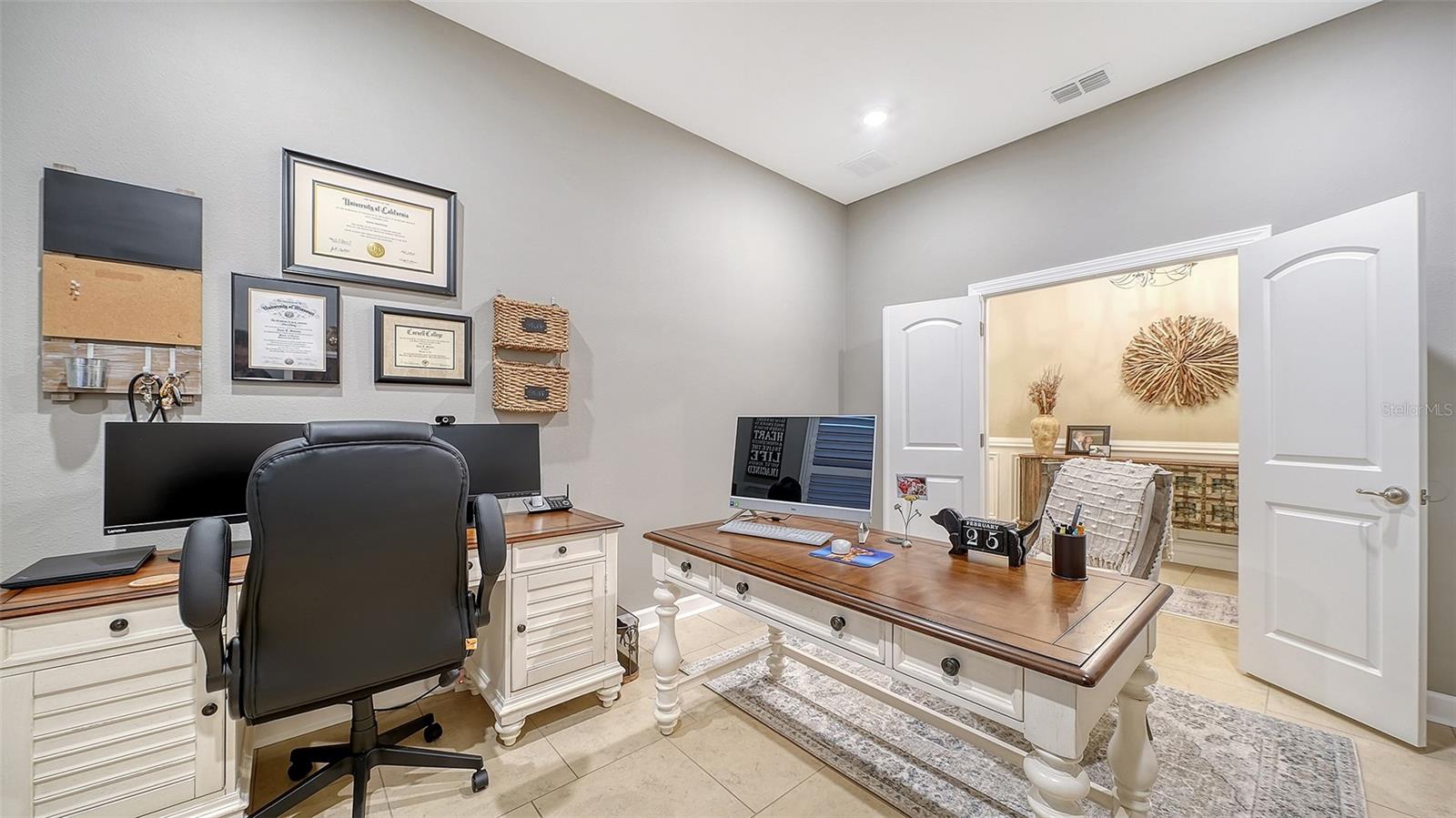 Image 47 of 67 For 13071 Utopia Loop