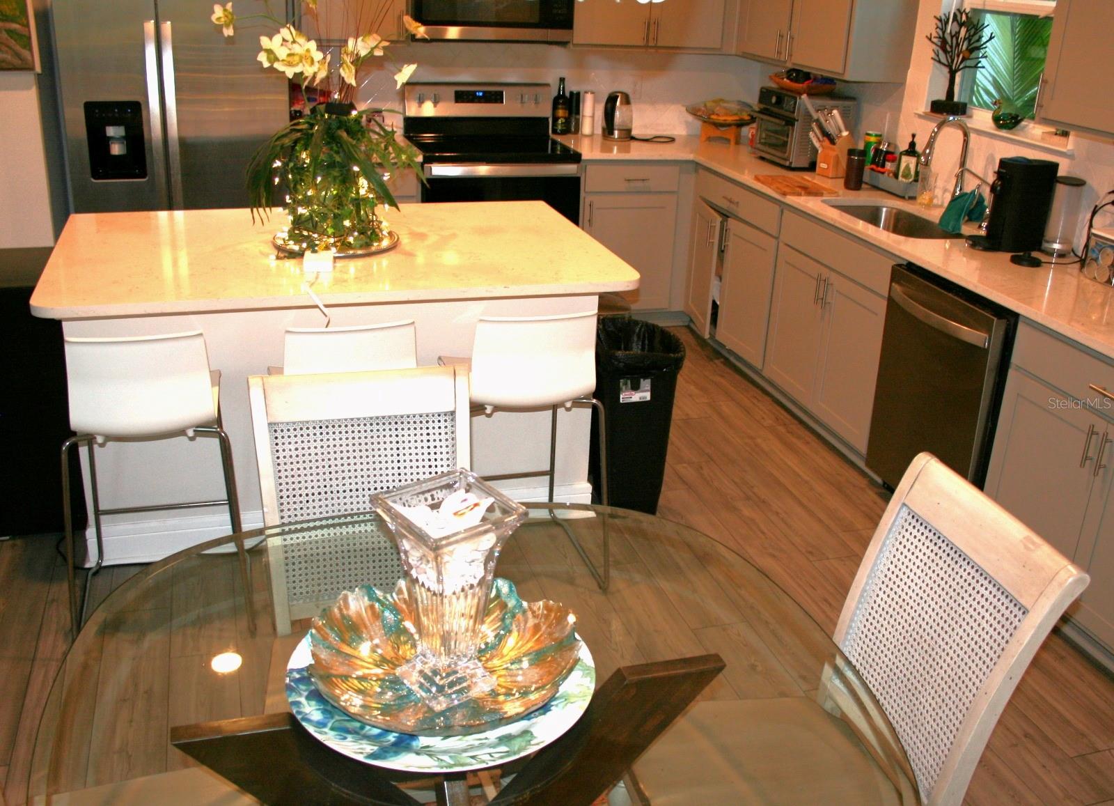 Image 15 of 47 For 8323 Reefbay Cove