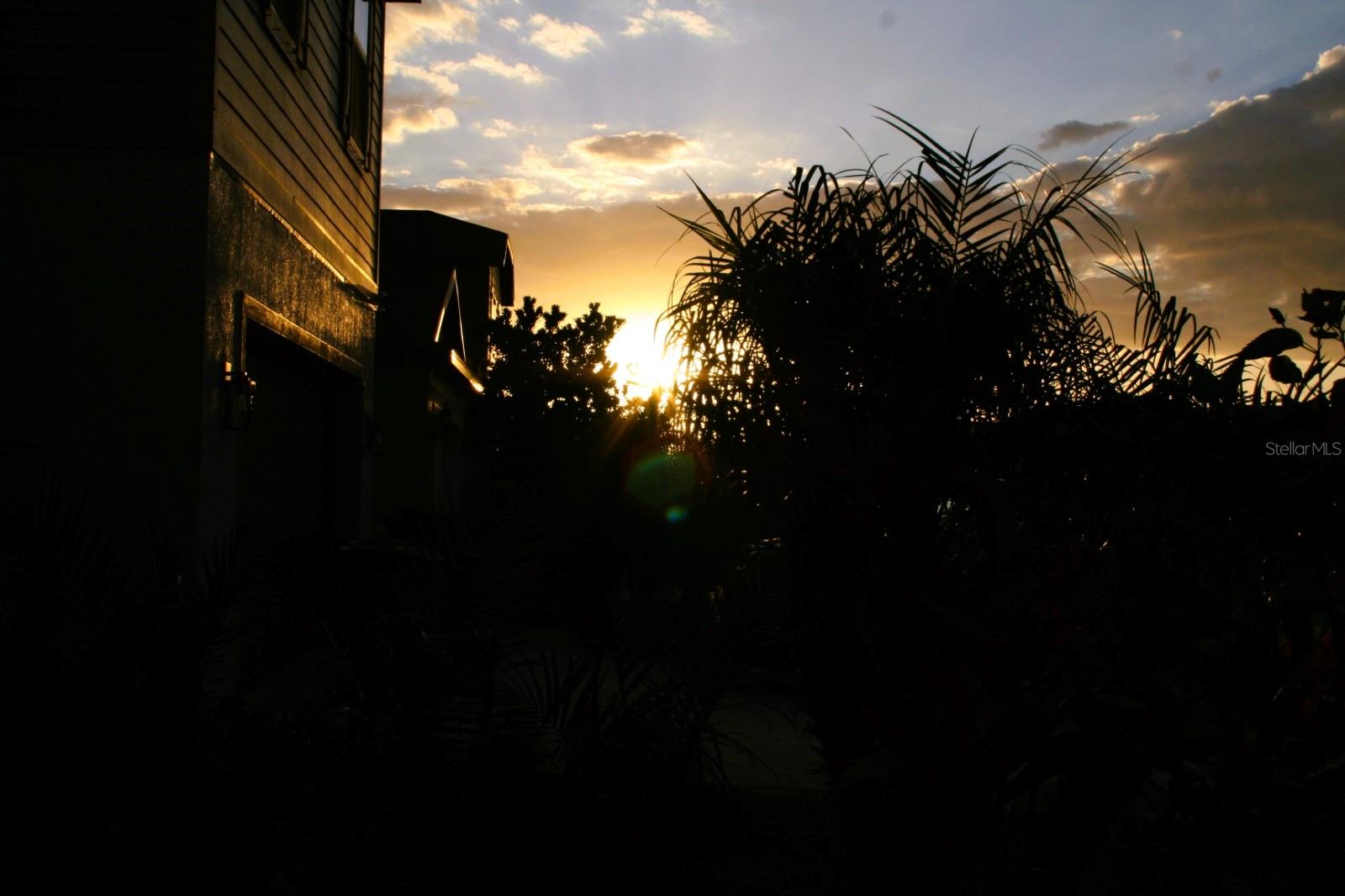 Image 19 of 47 For 8323 Reefbay Cove