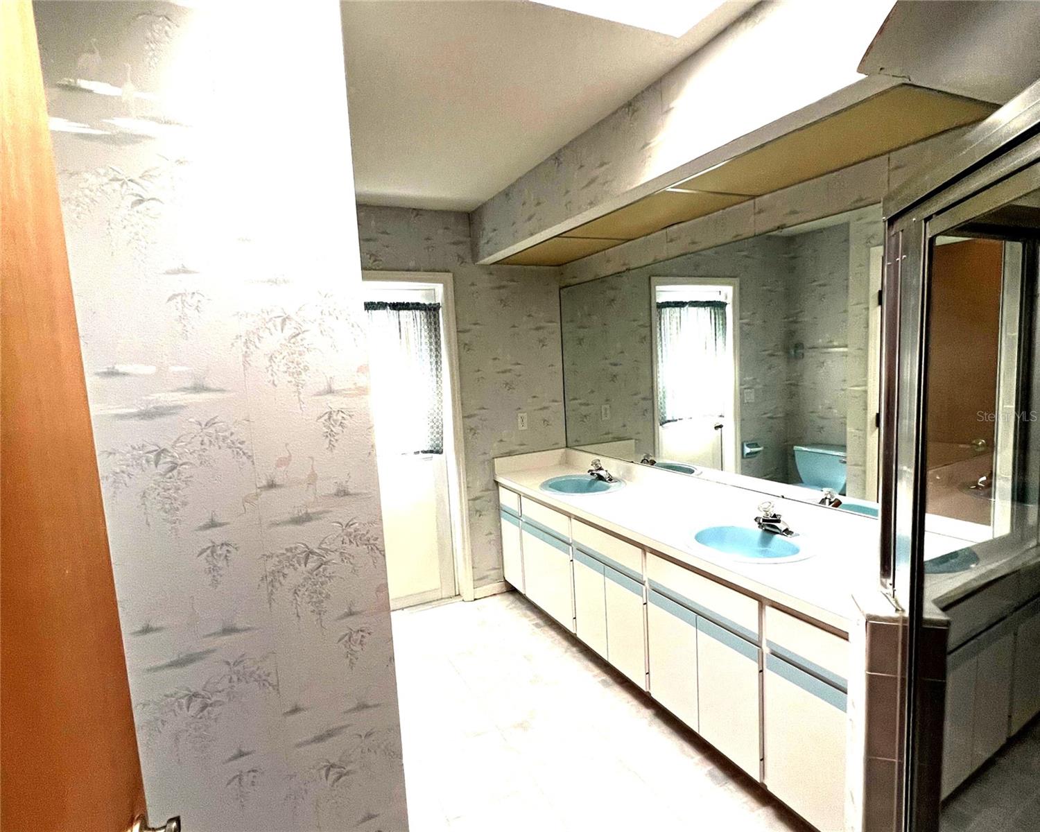 Image 11 of 19 For 7062 Beardsley Street