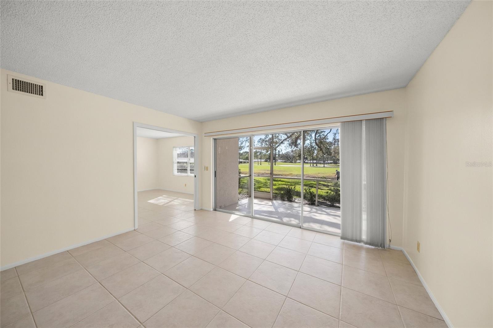 Image 18 of 41 For 7860 Palm Aire Lane 105