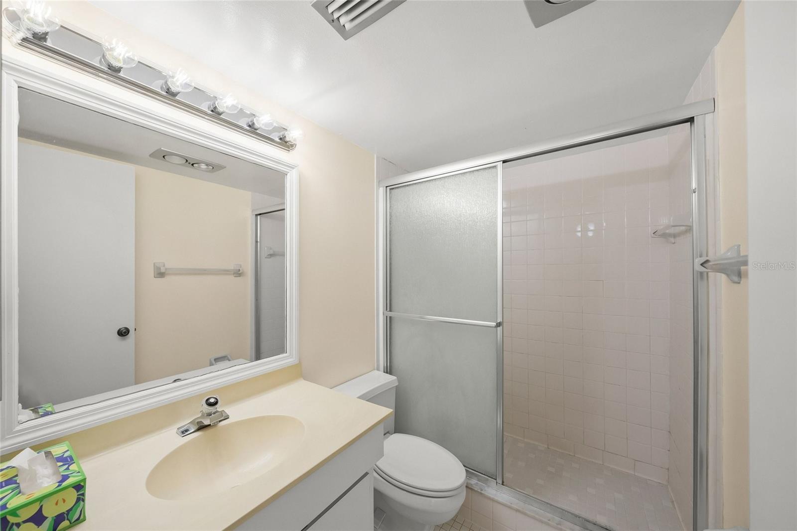 Image 22 of 41 For 7860 Palm Aire Lane 105