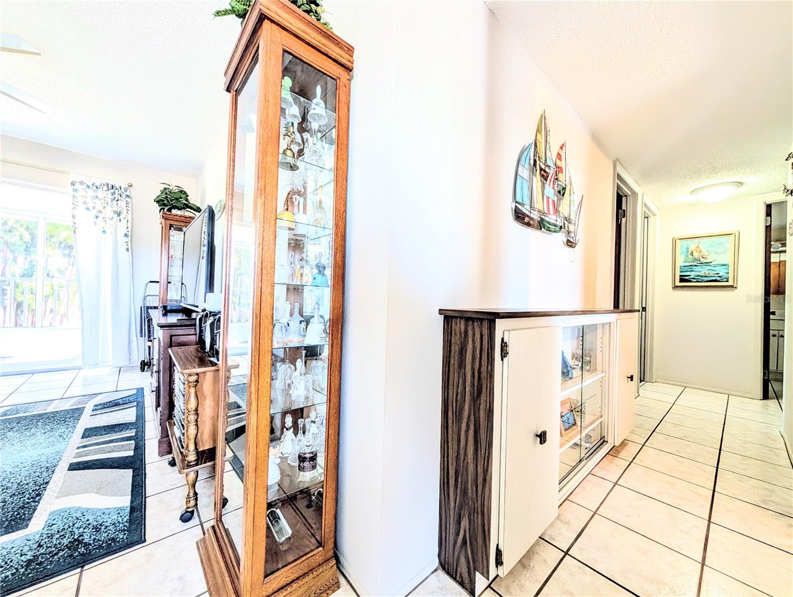 Image 5 of 35 For 2535 Flamingo Boulevard L23