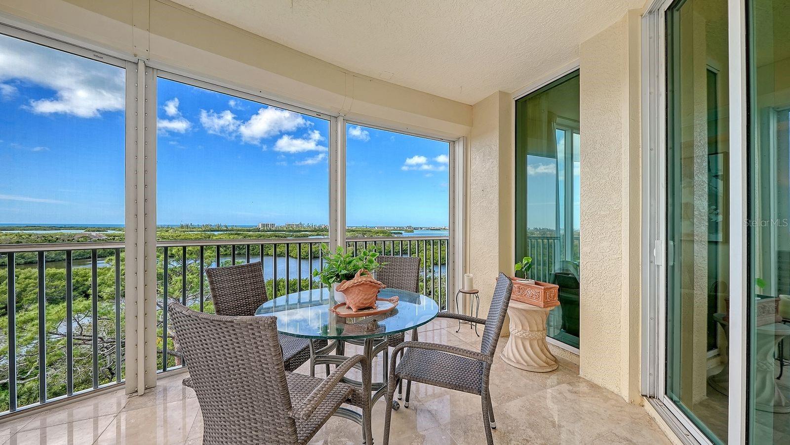 Image 24 of 97 For 385 North Point Road 701