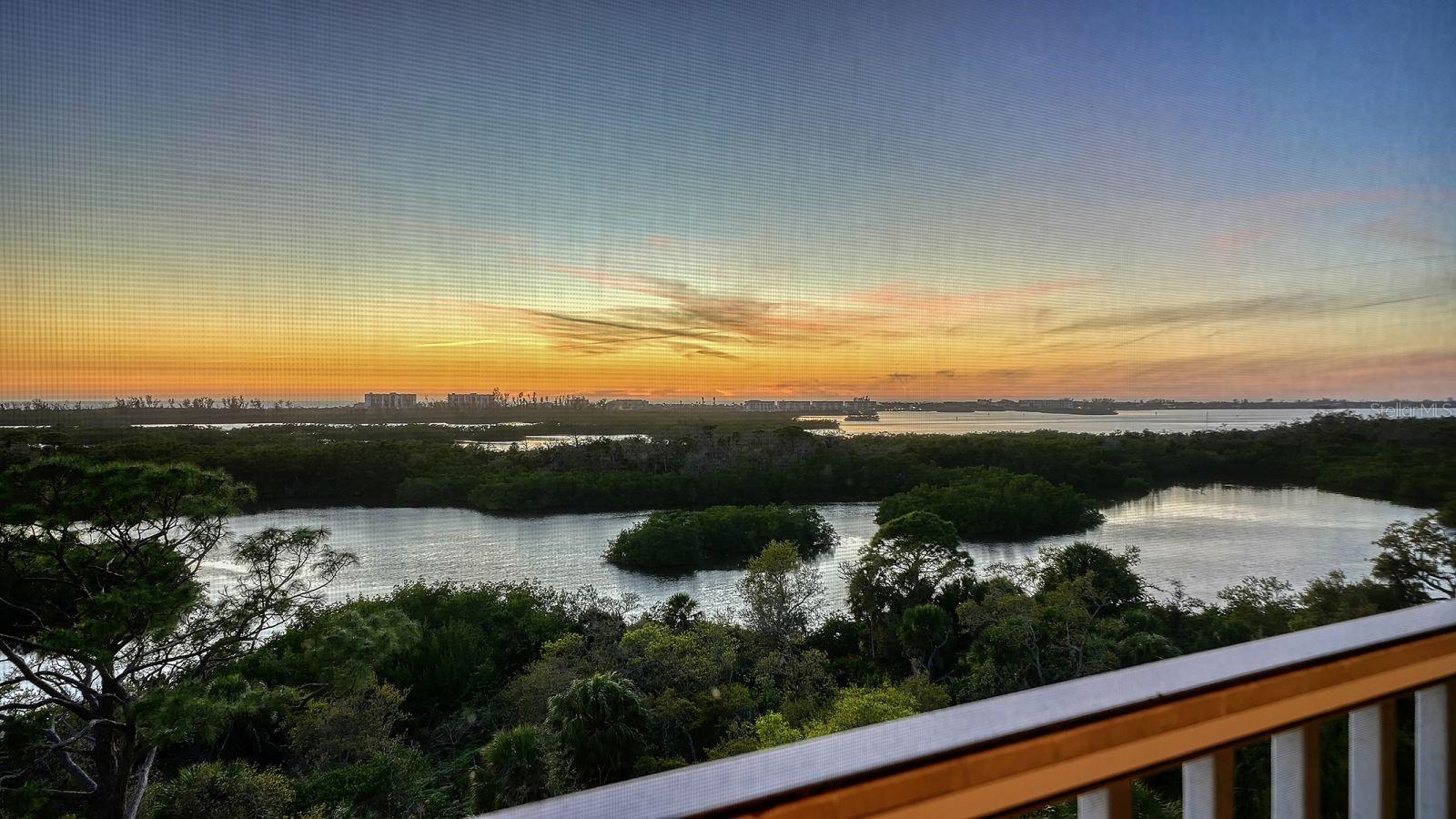 Image 31 of 97 For 385 North Point Road 701