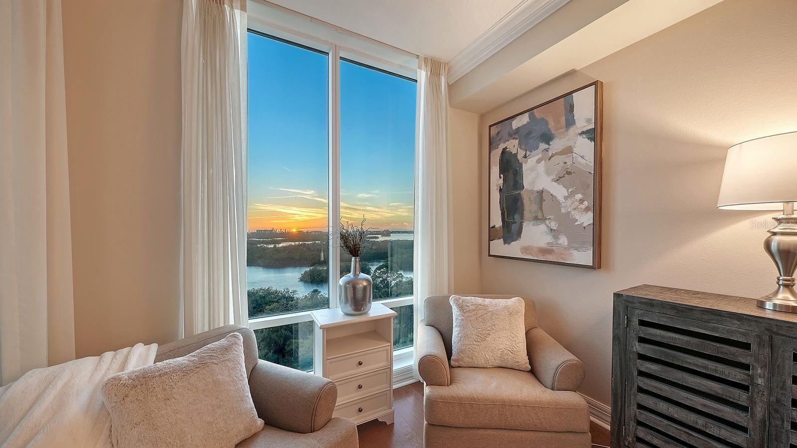 Image 49 of 97 For 385 North Point Road 701