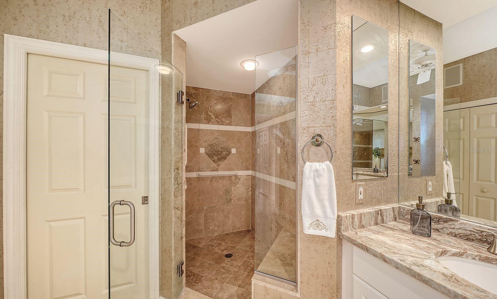 Image 52 of 97 For 385 North Point Road 701