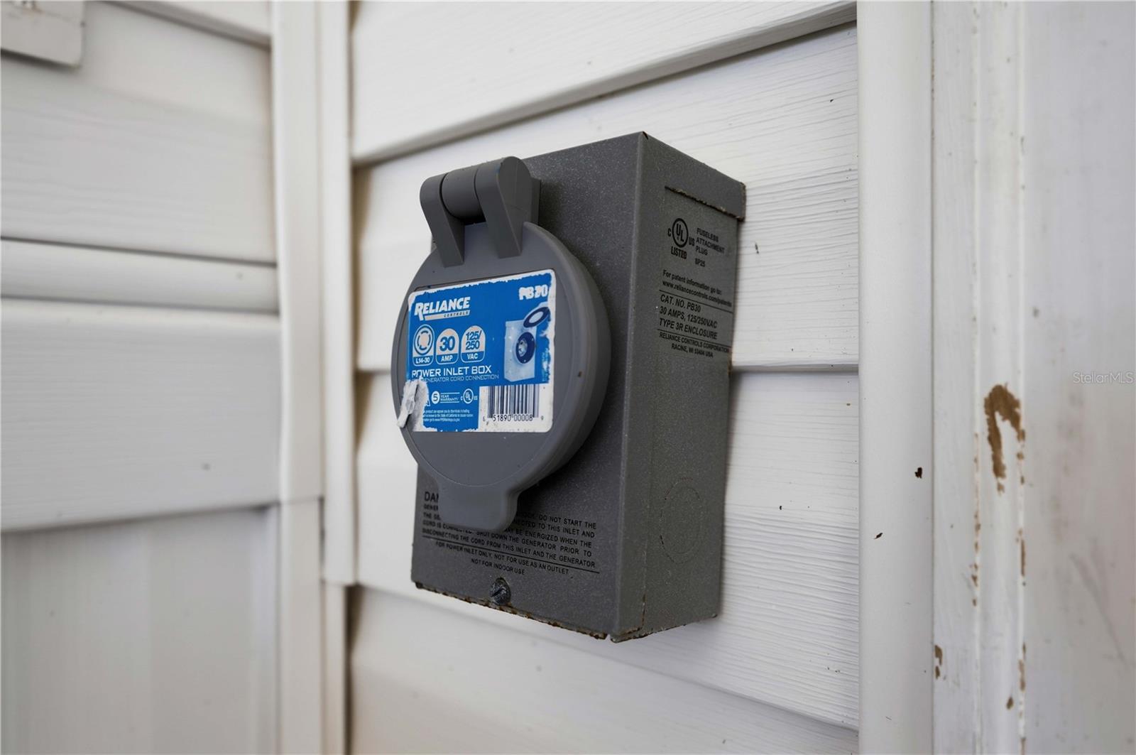 Image 25 of 33 For 10303 Burnt Store Road 97