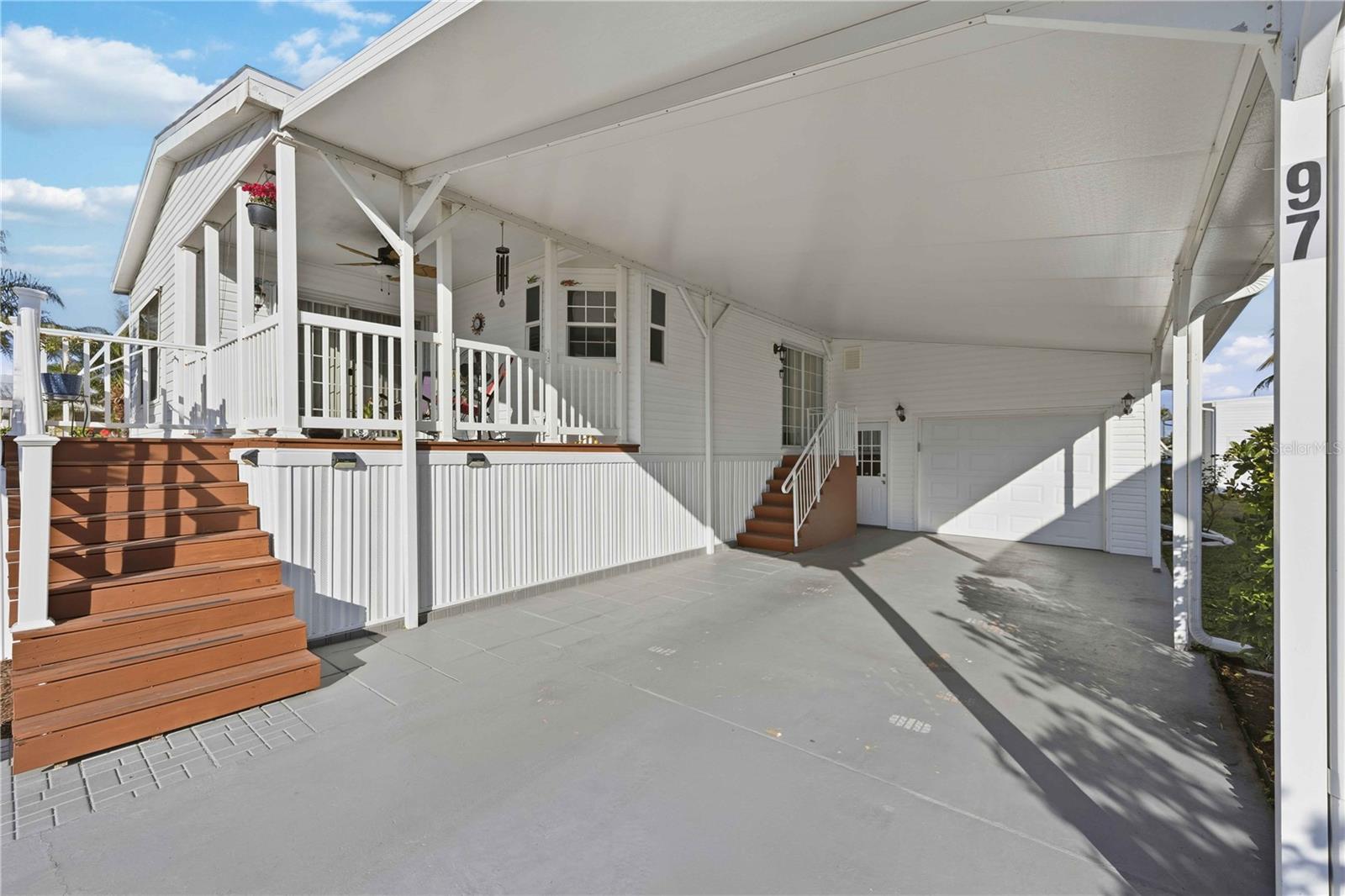 Image 27 of 33 For 10303 Burnt Store Road 97