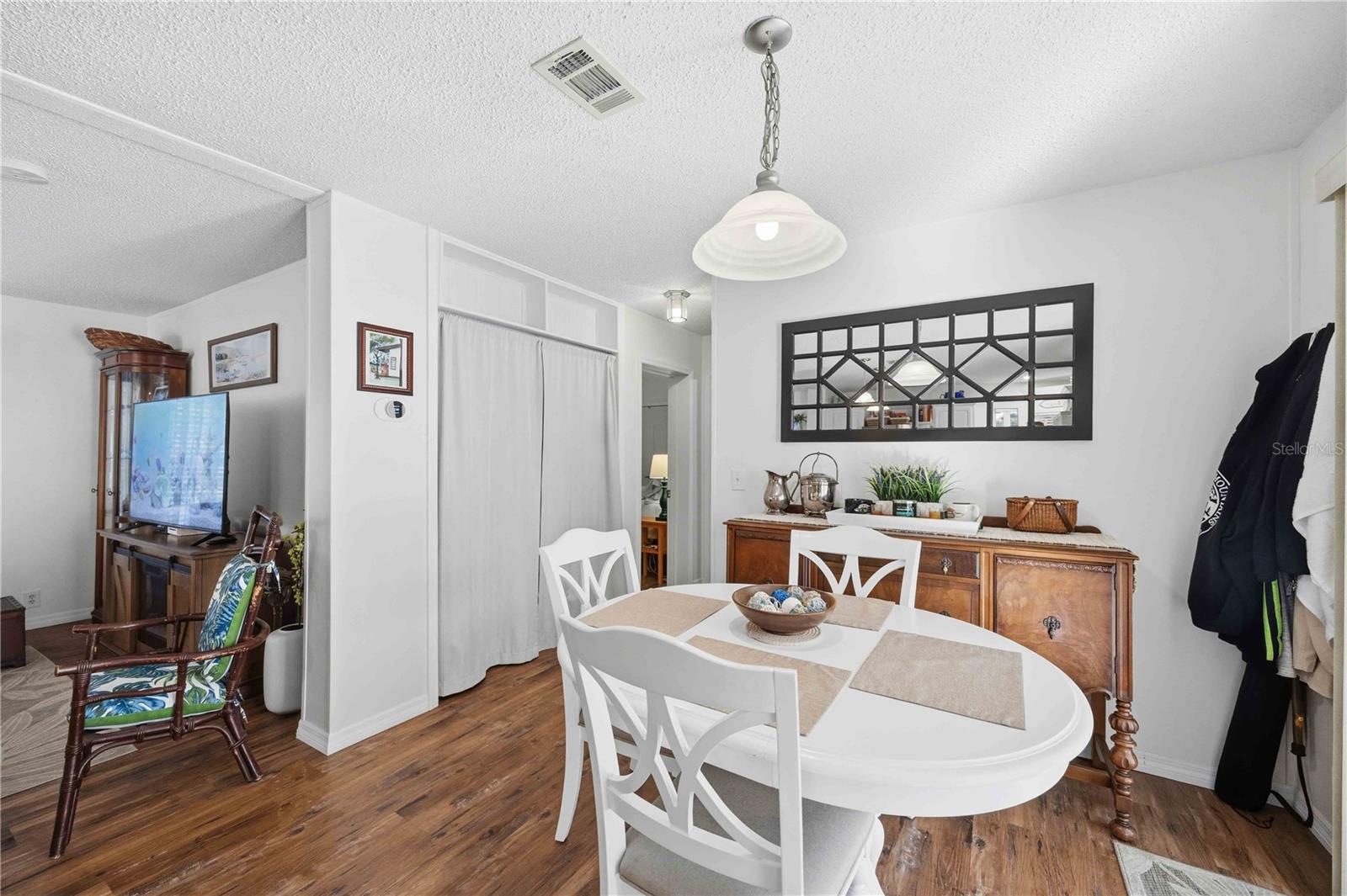 Image 8 of 33 For 10303 Burnt Store Road 97