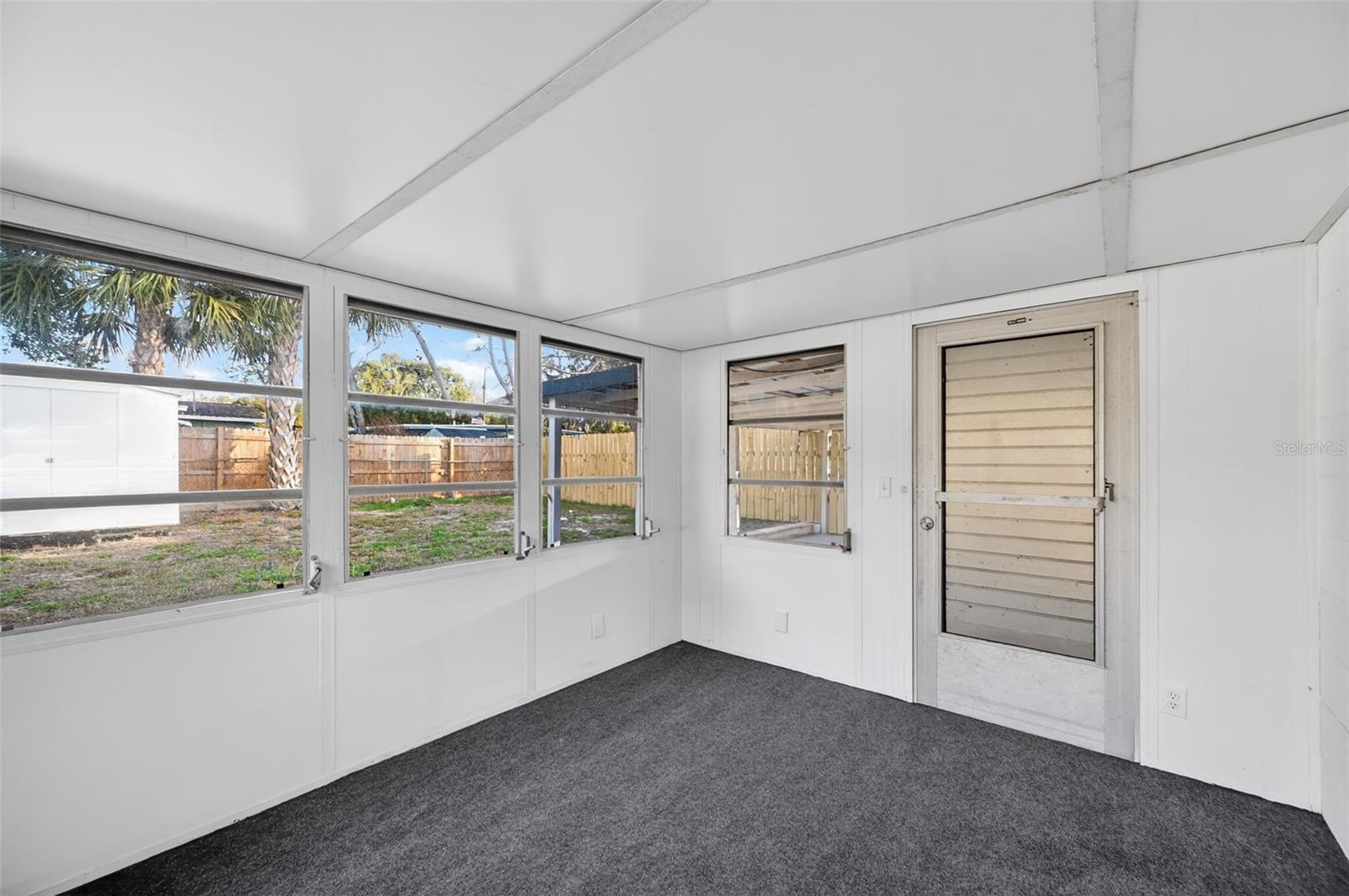 Image 10 of 21 For 4086 Arrowhead Avenue