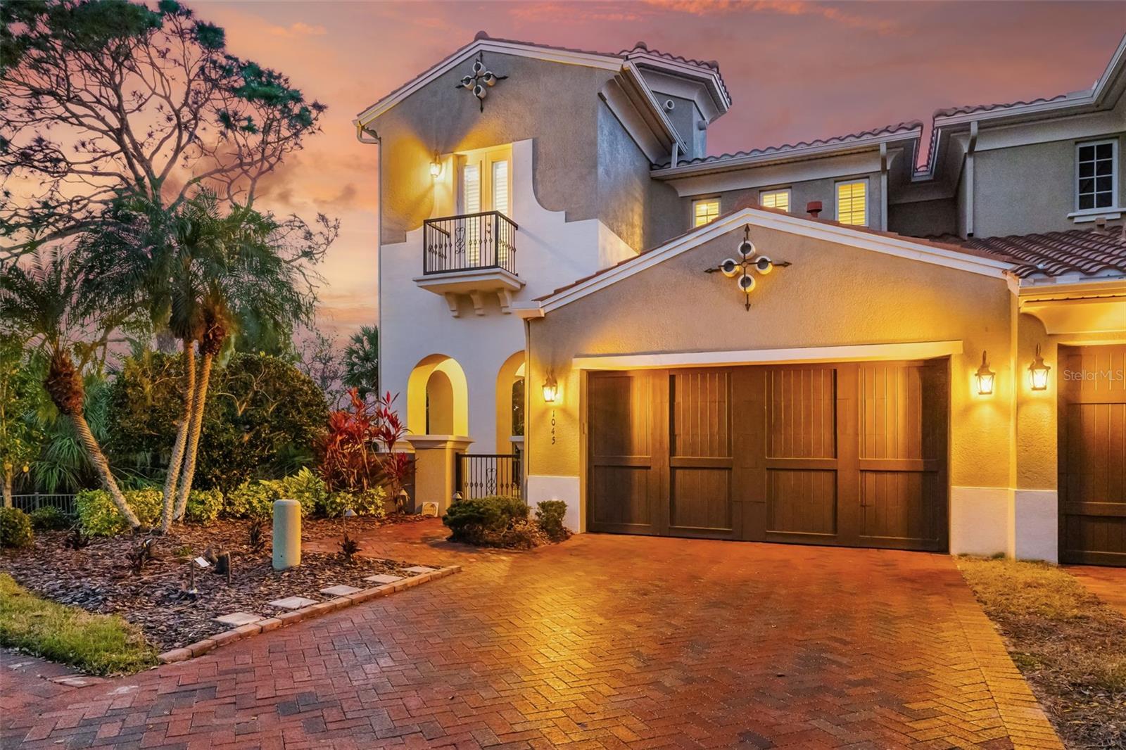 Image 2 of 100 For 1045 Fish Hook Cove