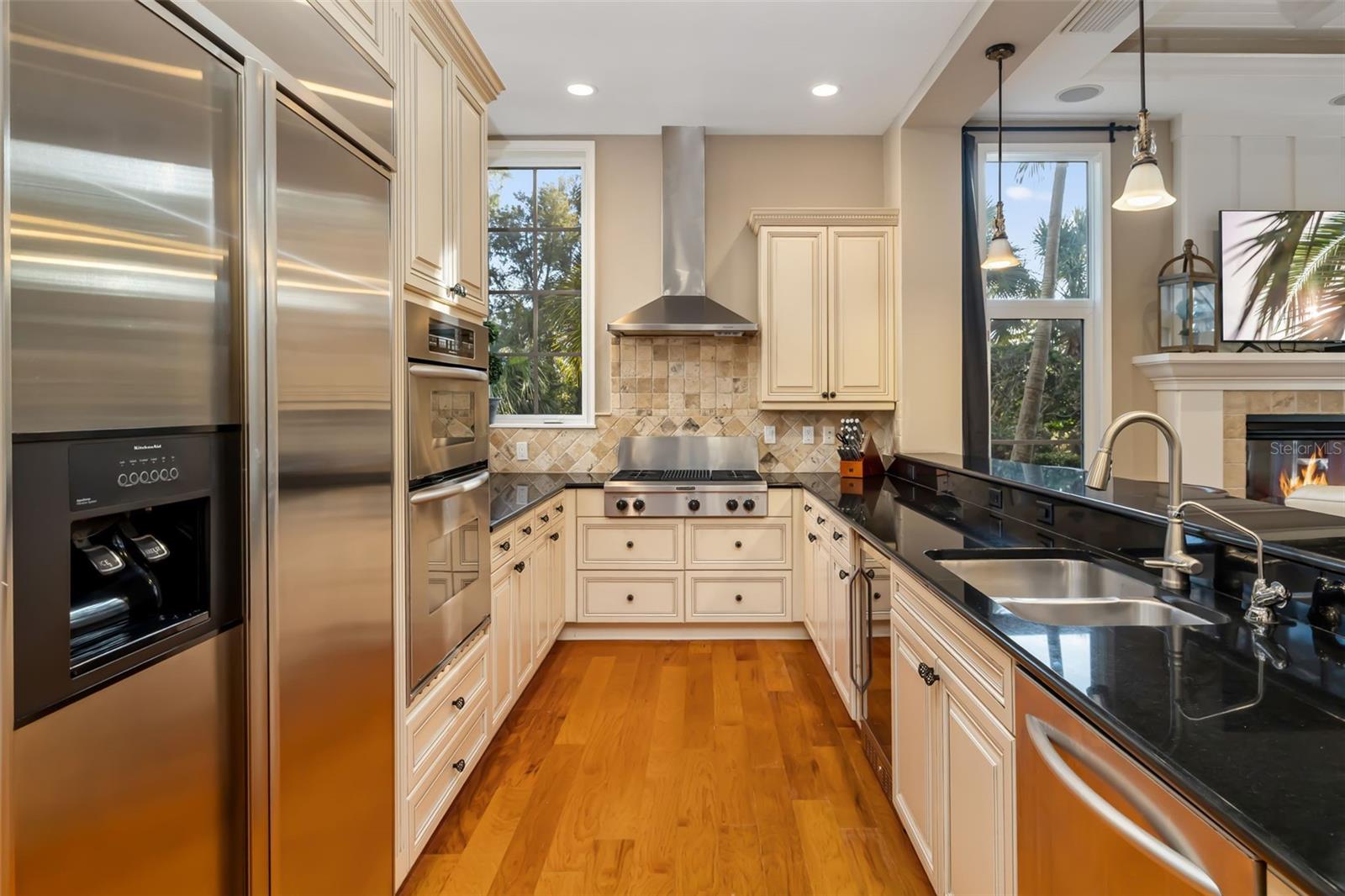 Image 21 of 100 For 1045 Fish Hook Cove