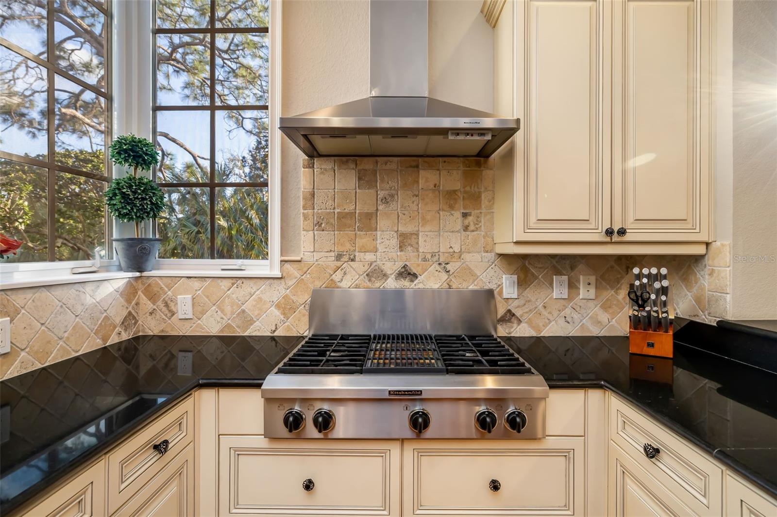 Image 24 of 100 For 1045 Fish Hook Cove