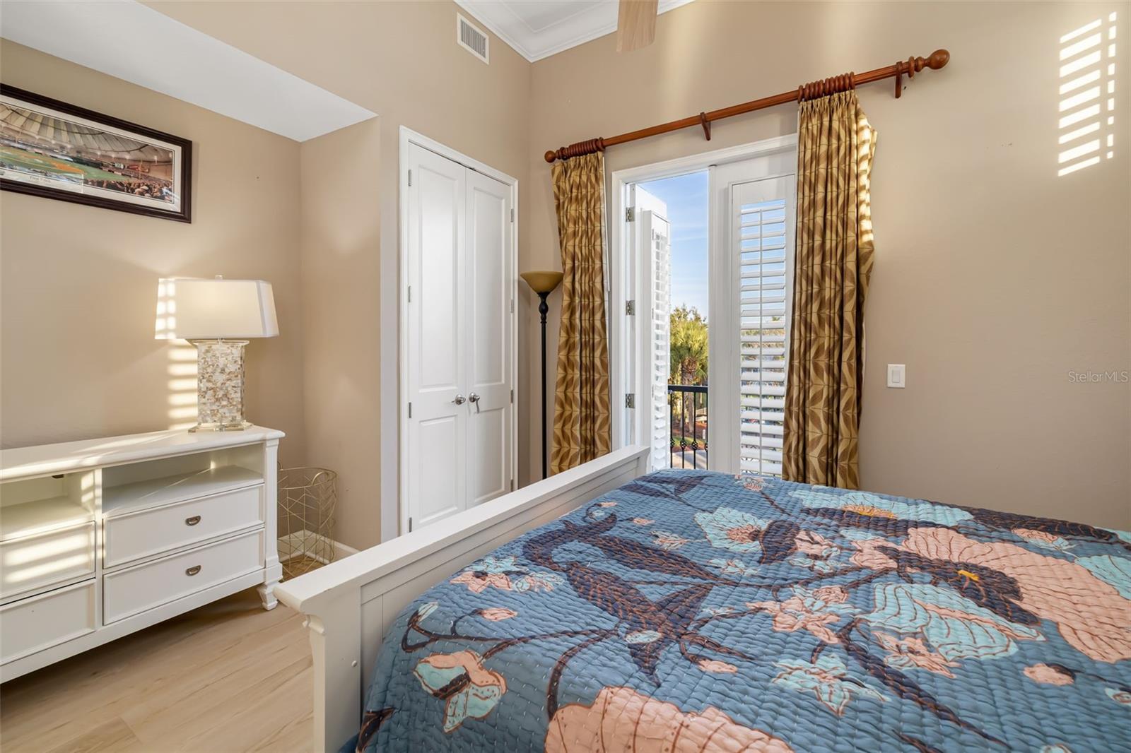 Image 57 of 100 For 1045 Fish Hook Cove