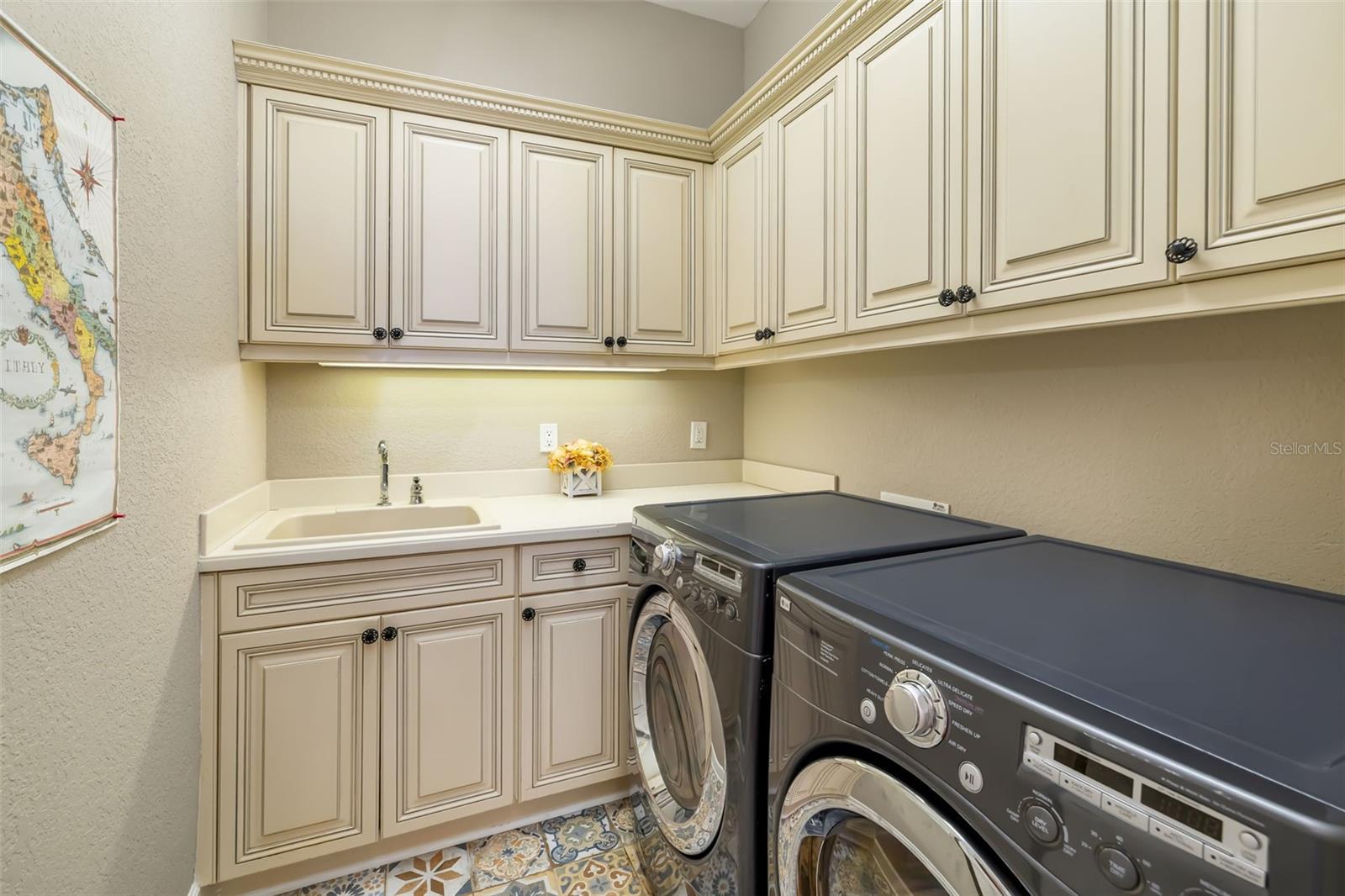 Image 70 of 100 For 1045 Fish Hook Cove