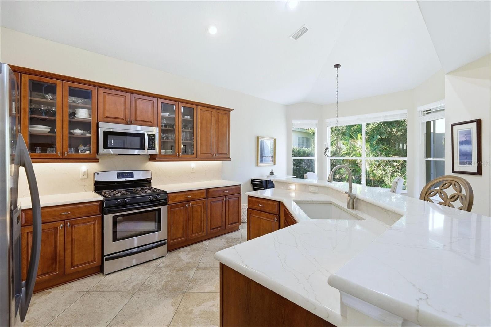 Image 13 of 52 For 6411 Berkshire Place