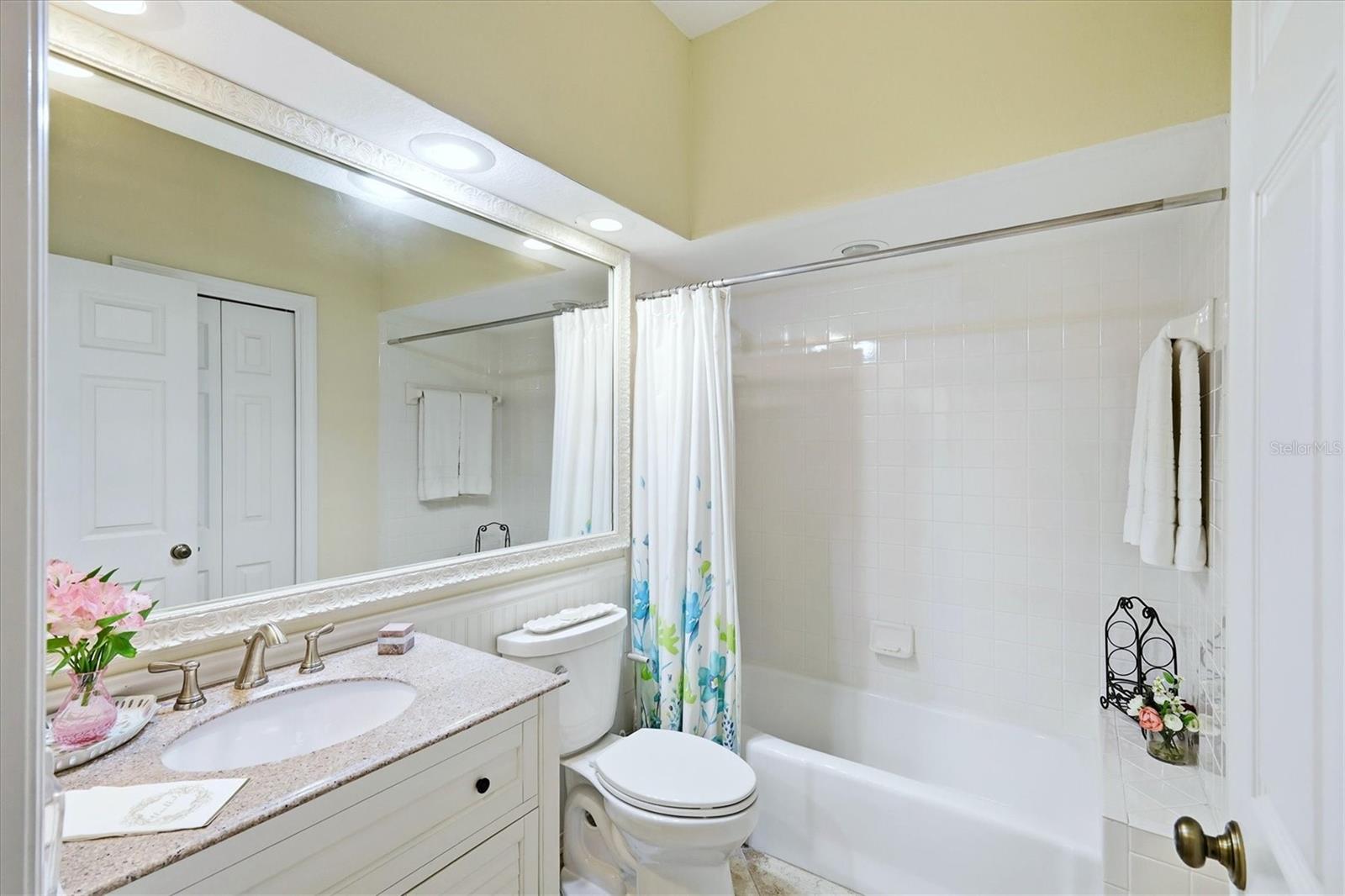 Image 23 of 52 For 6411 Berkshire Place