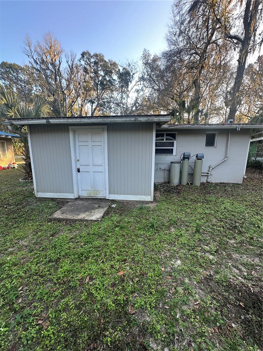 Image 4 of 13 For 2435 Junglecamp Road