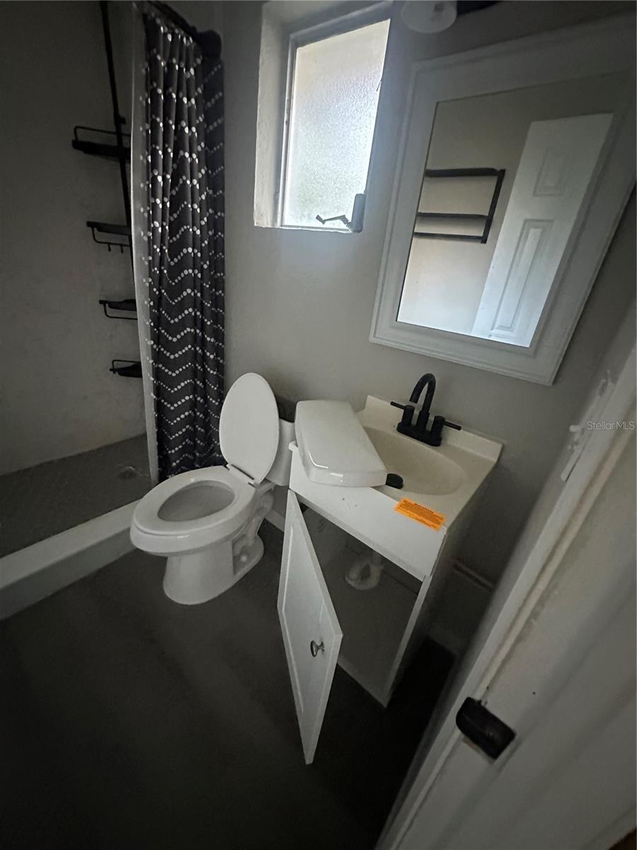 Image 9 of 13 For 2435 Junglecamp Road