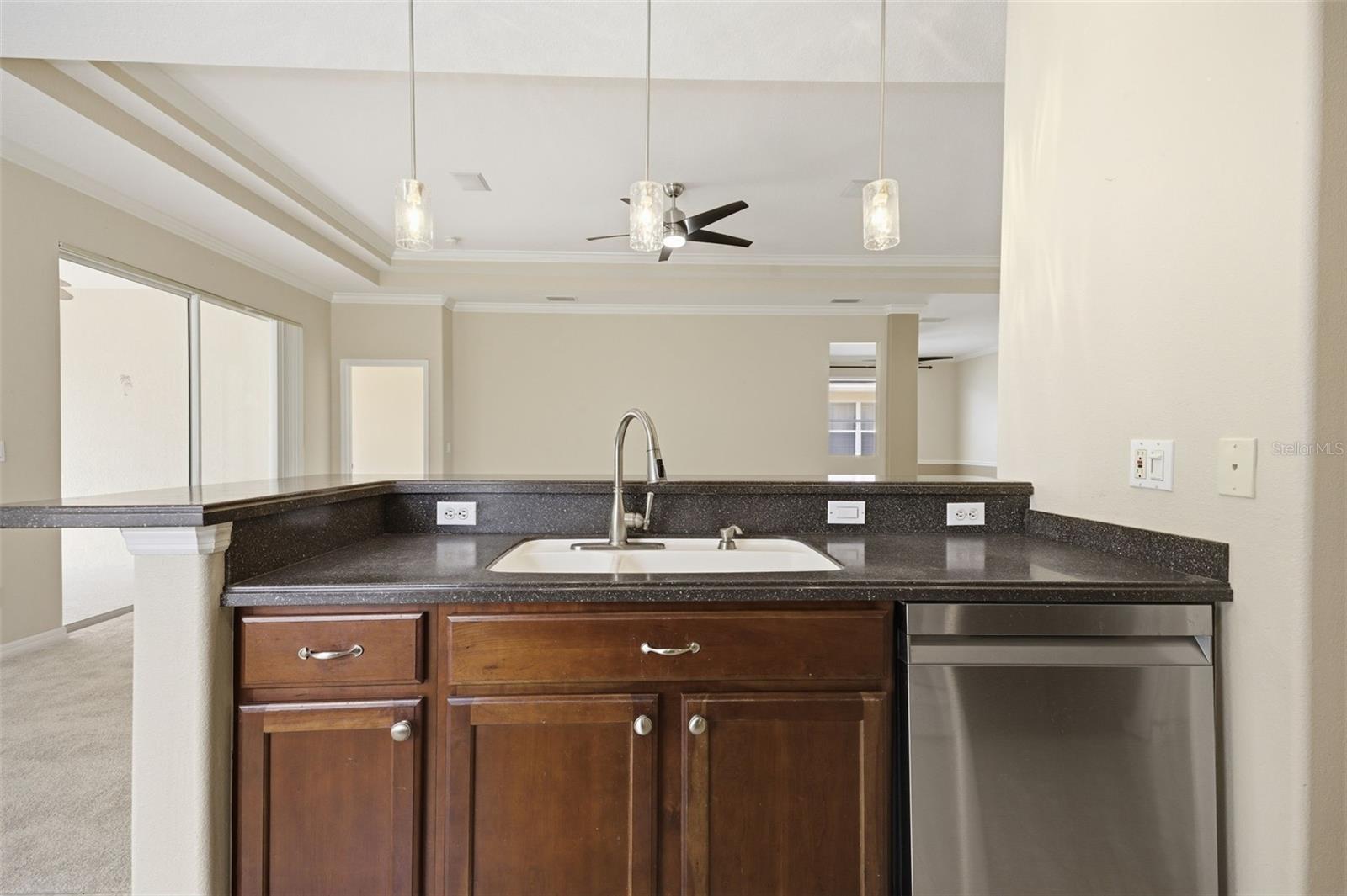 Image 14 of 34 For 6307 French Creek Court