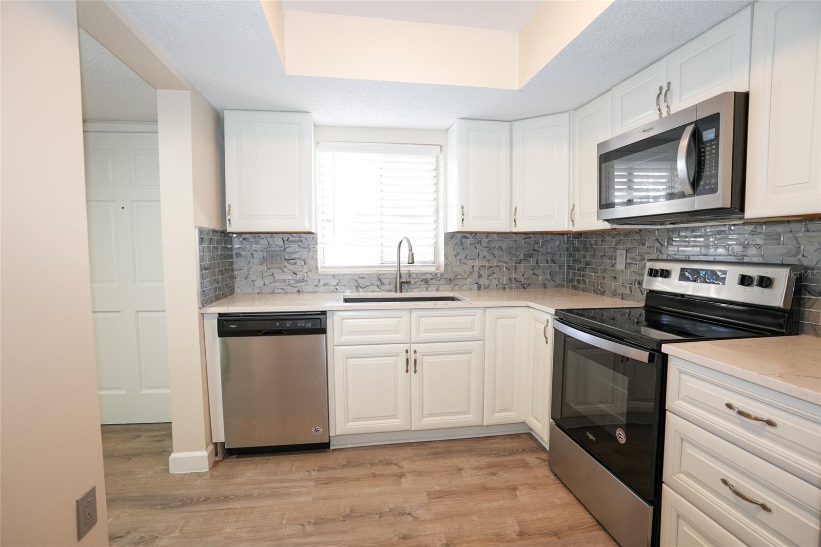 Image 3 of 22 For 3502 Lake Bayshore Drive K102