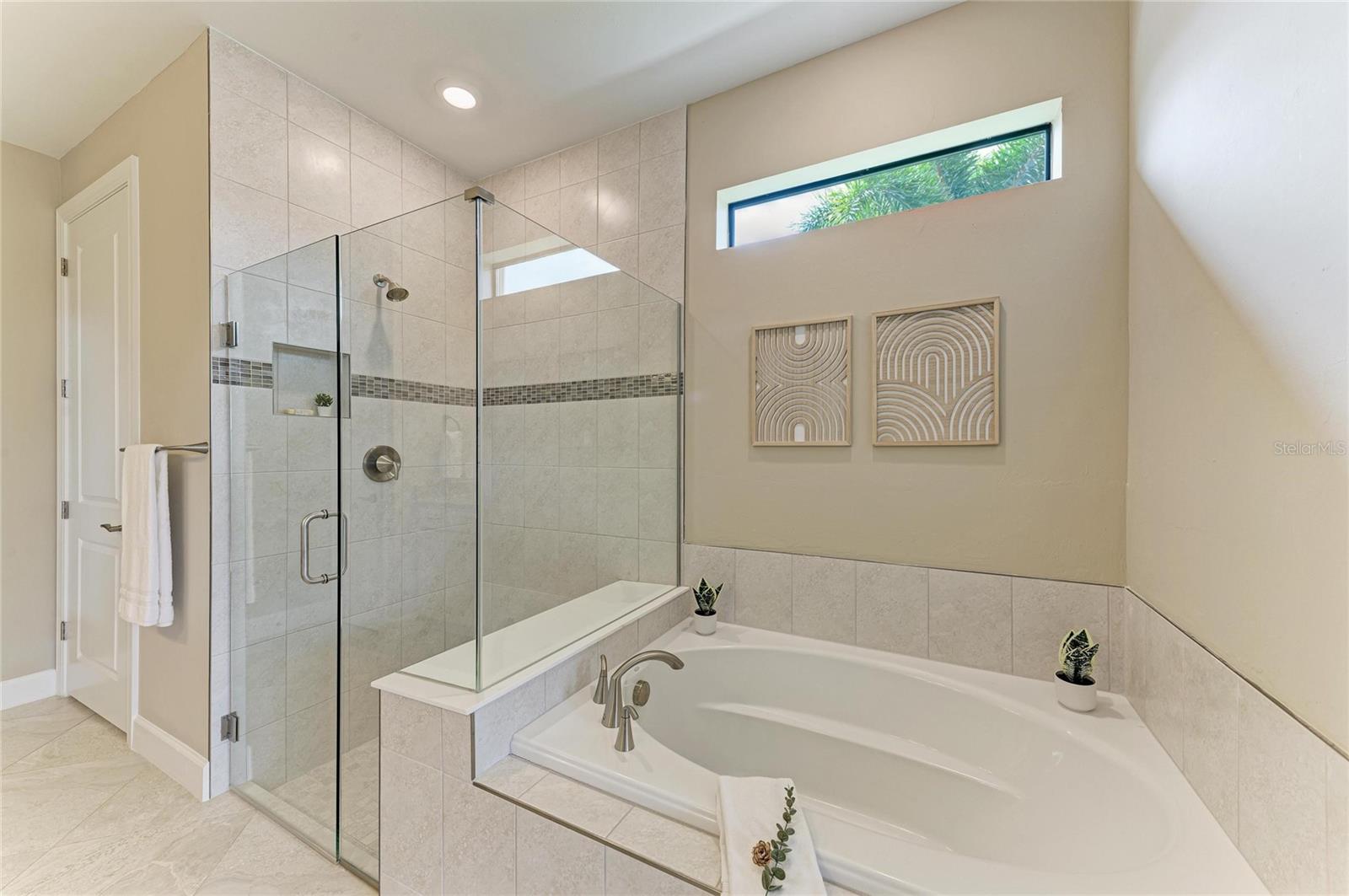 Image 28 of 75 For 7110 Gradford Court