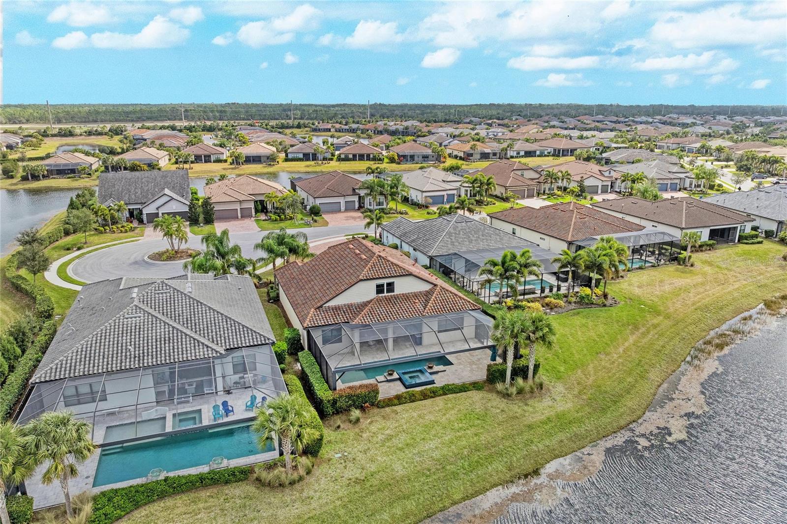 Image 4 of 75 For 7110 Gradford Court