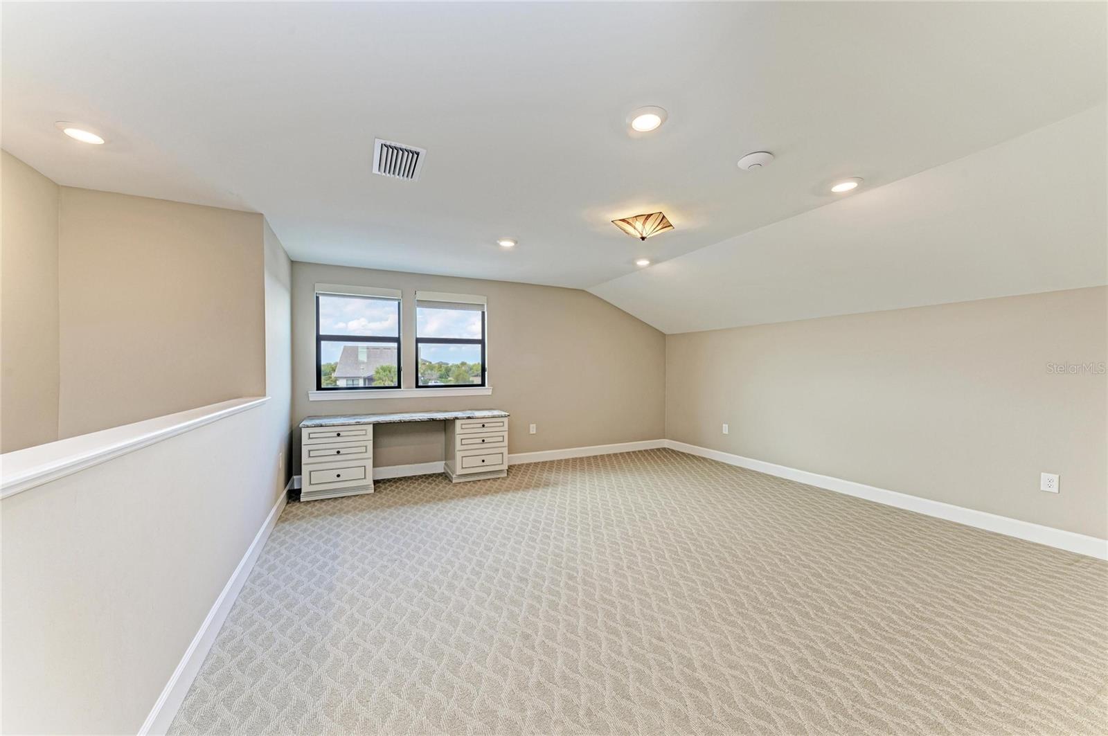 Image 41 of 75 For 7110 Gradford Court