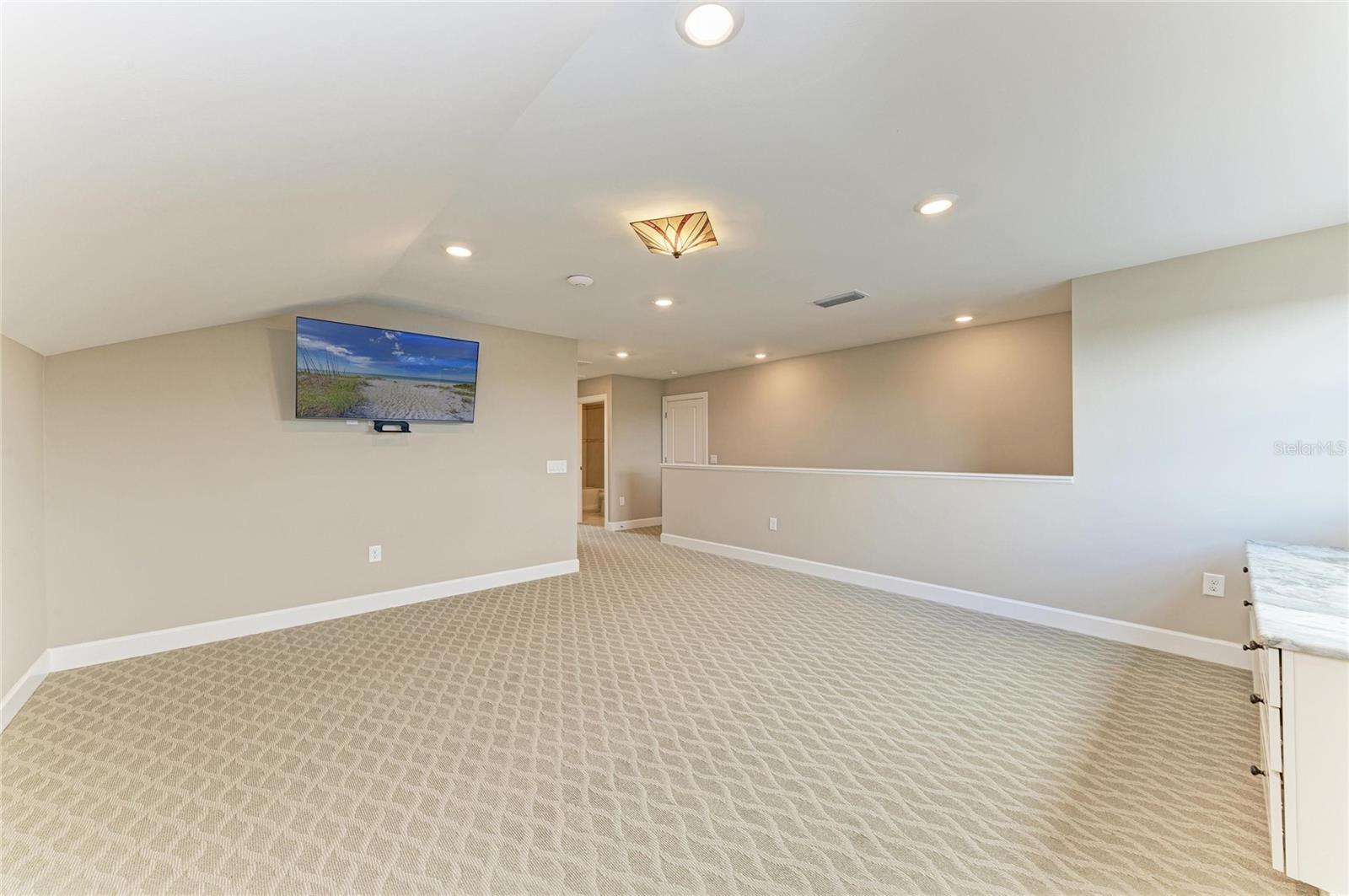 Image 43 of 75 For 7110 Gradford Court