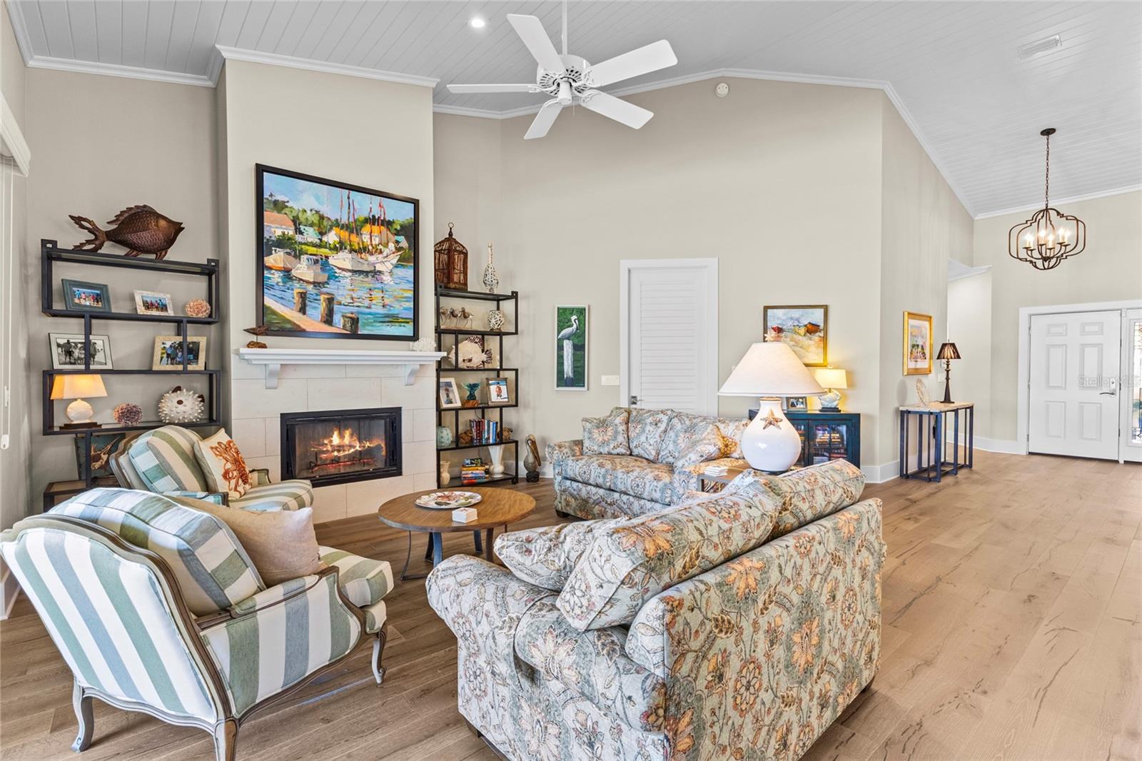 Listing photo id 11 for 7715 Calle Facil