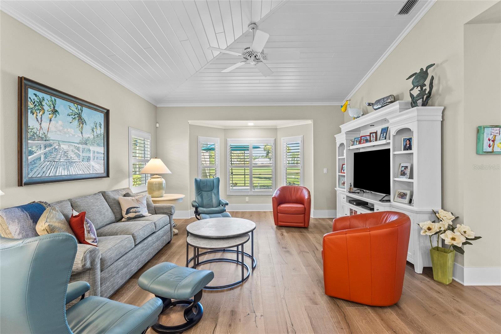 Listing photo id 14 for 7715 Calle Facil