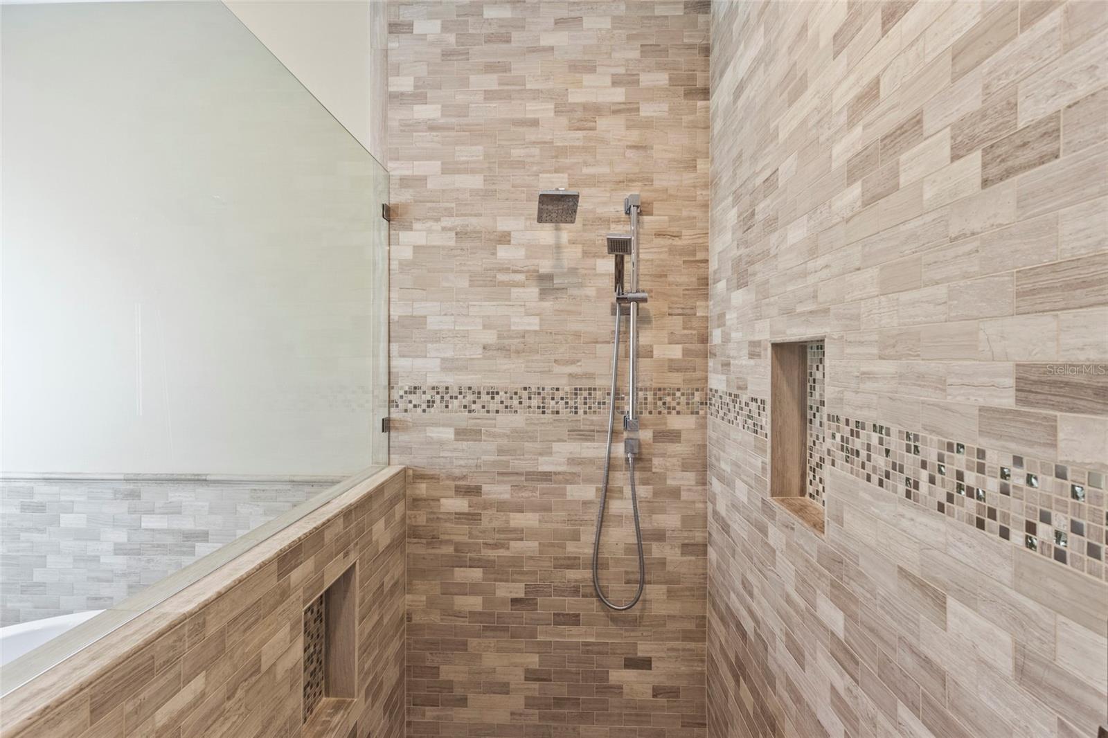 Listing photo id 35 for 7715 Calle Facil