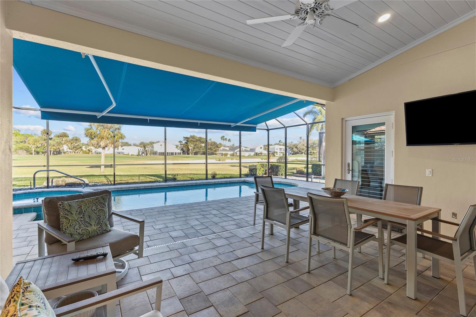 Listing photo id 42 for 7715 Calle Facil