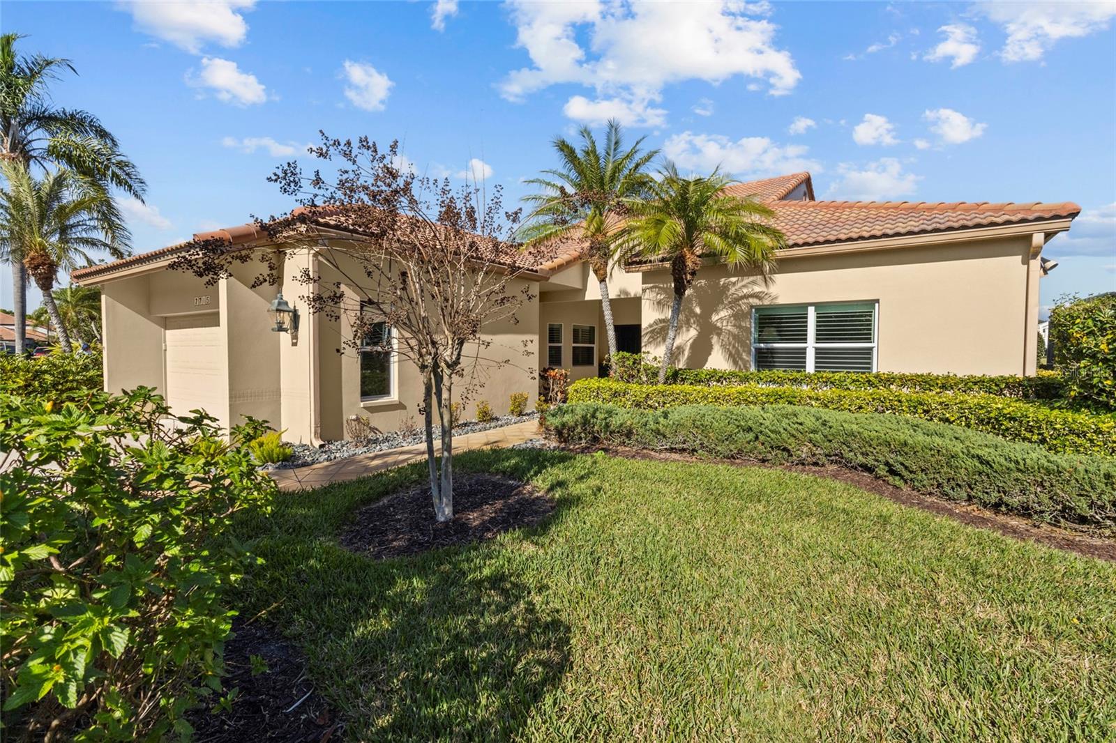 Listing photo id 48 for 7715 Calle Facil