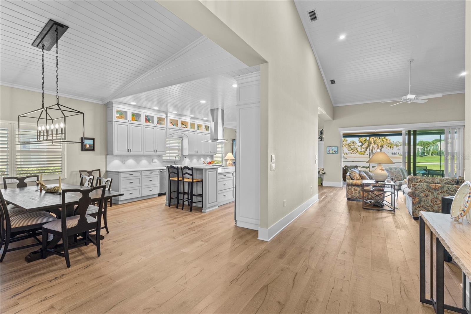 Listing photo id 7 for 7715 Calle Facil