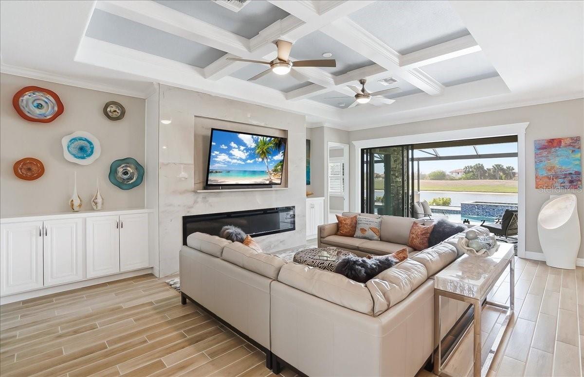 Image 16 of 89 For 10900 Tarflower Drive