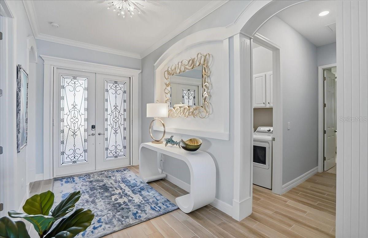 Image 5 of 89 For 10900 Tarflower Drive