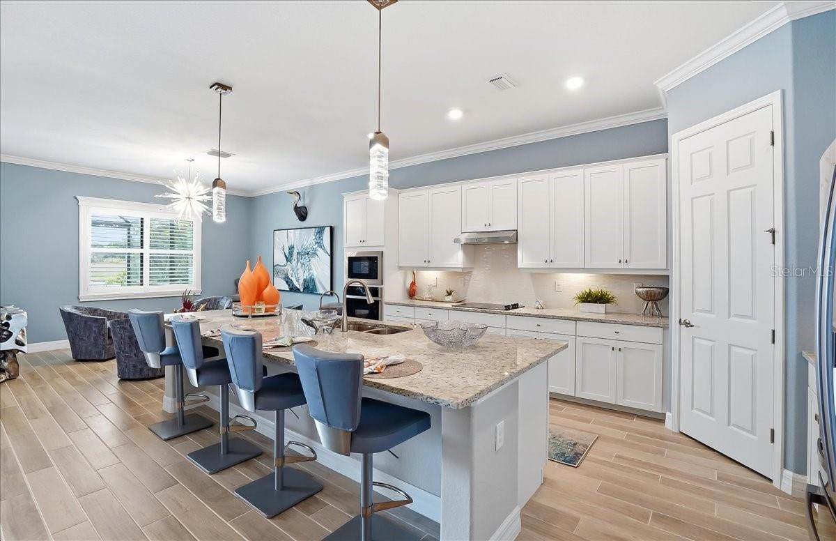 Image 7 of 89 For 10900 Tarflower Drive