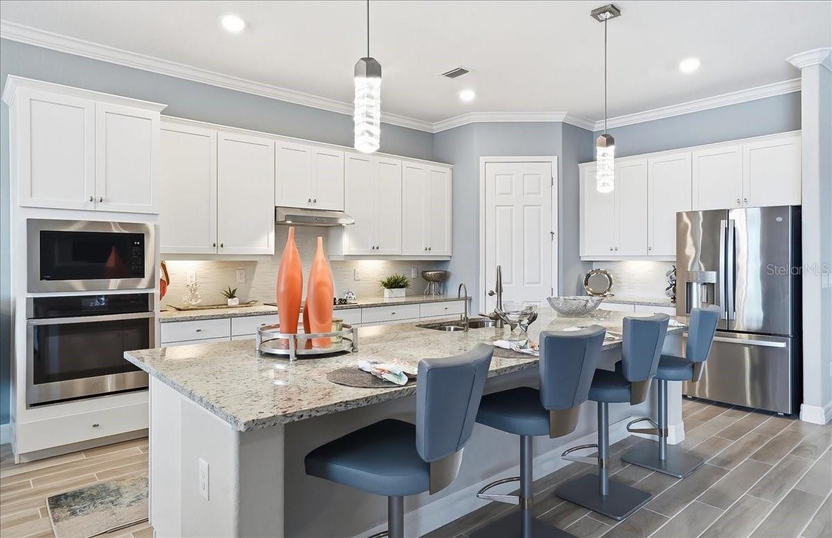 Image 8 of 89 For 10900 Tarflower Drive